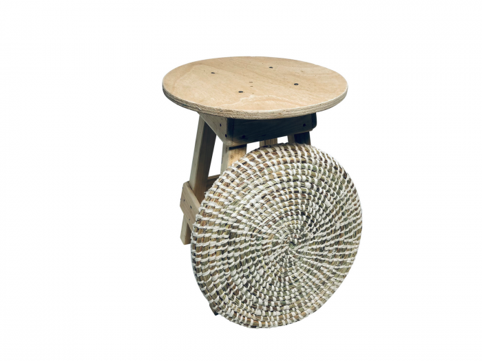 Tooguou Malikane – Tabouret petit modèle blanc 2