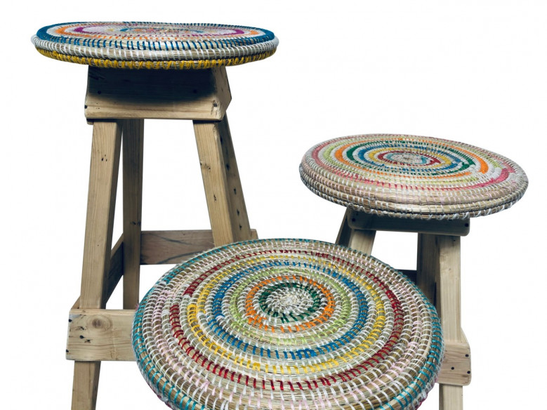 Tooguou Laine – Tabouret moyen modèle multicolore