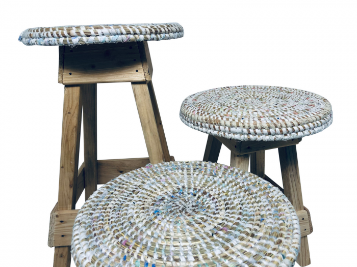 Tooguou Afripe – Tabouret moyen modèle multicolore 2